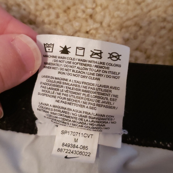 Women's Nike Dri-Fit Leggings - Picture 5 of 5